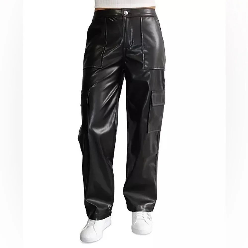 ALMOST FAMOUS Crave Fame Juniors black Faux Leather Utility Cargo Pants - L